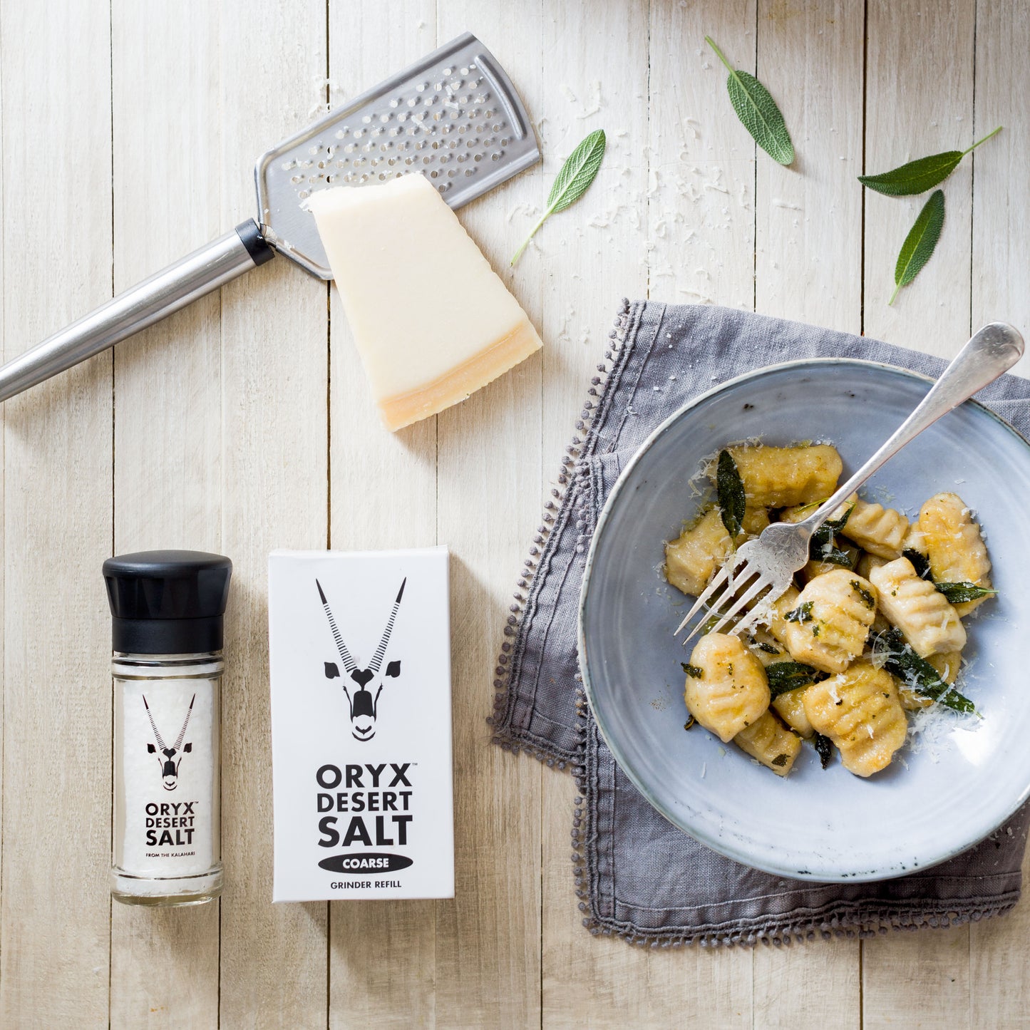 S010 - Oryx Desert Salt Grinder - RETAIL - TAMPER SEAL / BARCODE (12 Pack)