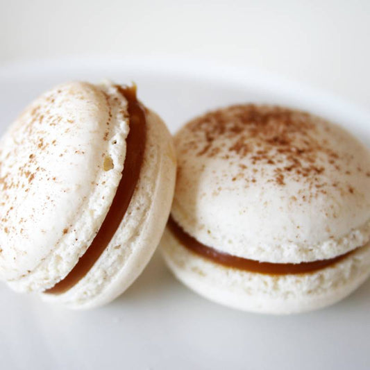 salted_caramel_macaron_featured